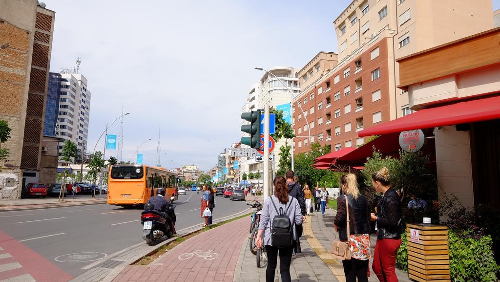Galeria Apartment Tirana Exteriör bild
